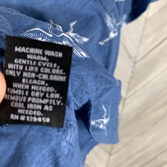 Crane T-shirt - Picture 5 of 6